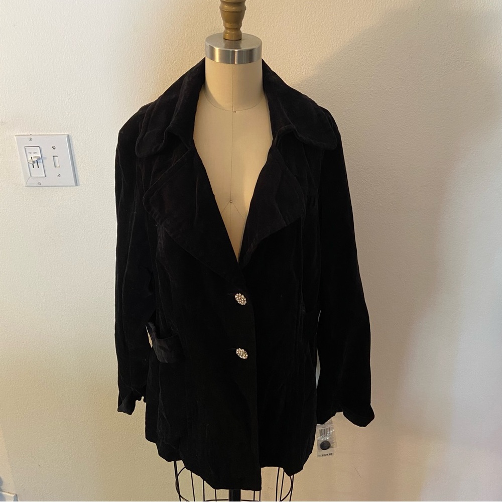 INC. International Concepts Woman Black Velvet Jacket - Size1X.
